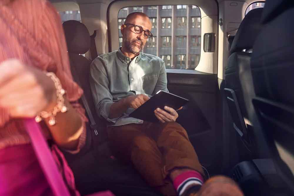 Link führt auf eine neue Seite mit Infos zu Sitzen in leichten Nutzfahrzeugen