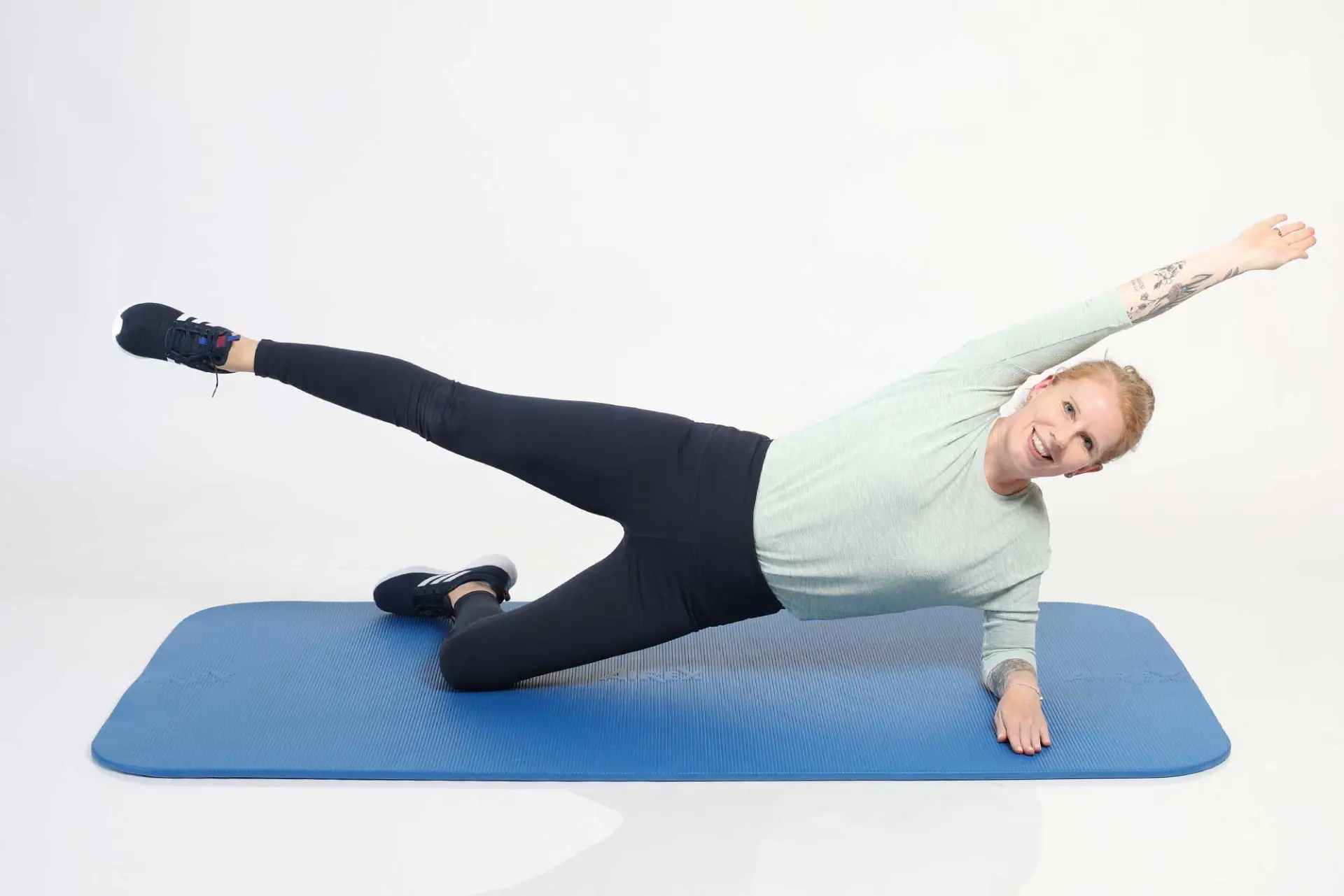 Übung 1 Gymnastikmatte Kräftigung Muskulatur uebung 1 gymnastikmatte kräftigung muskulatur