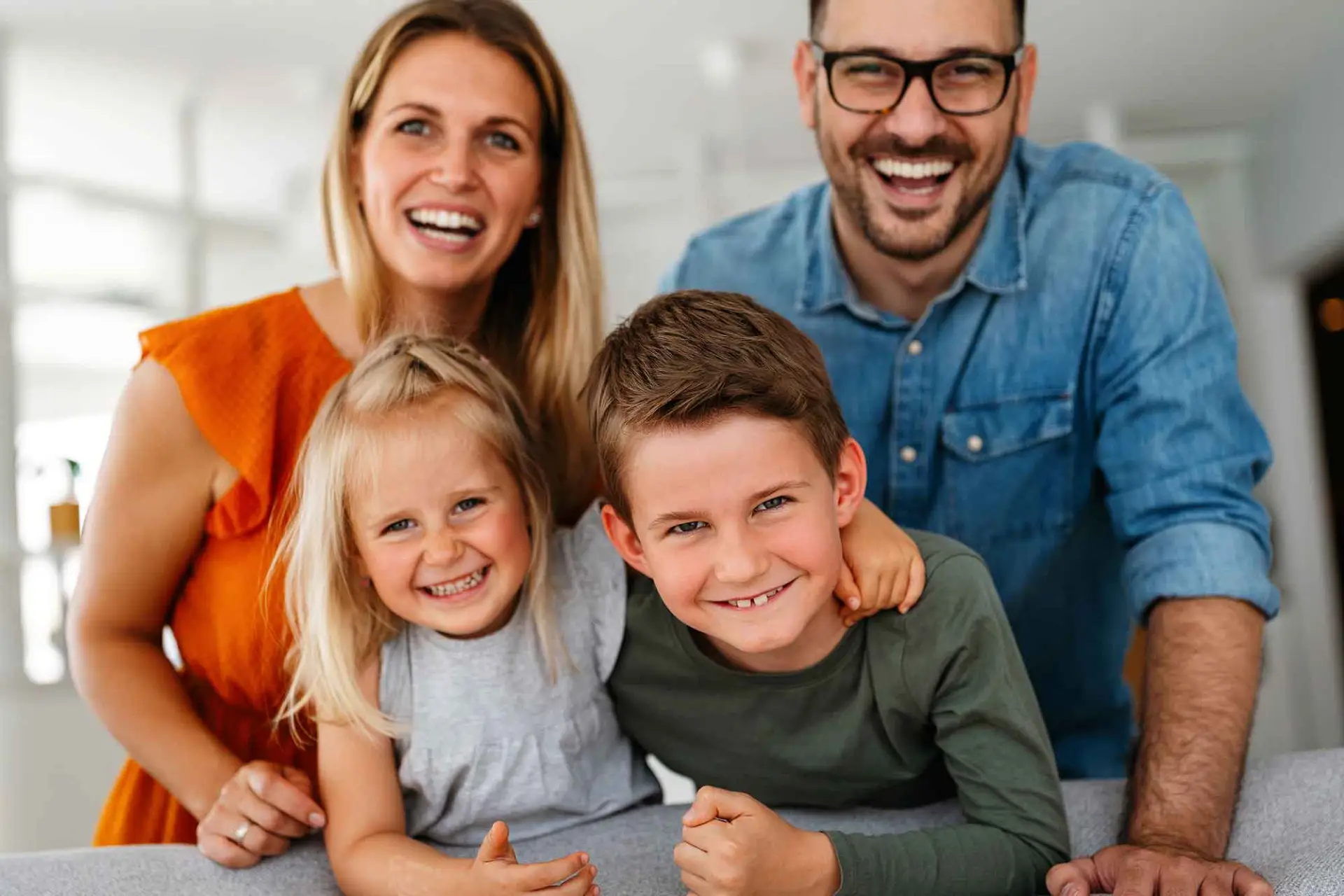 Link führt auf eine neue Seite mit Infos zur Rückenwelt Familie